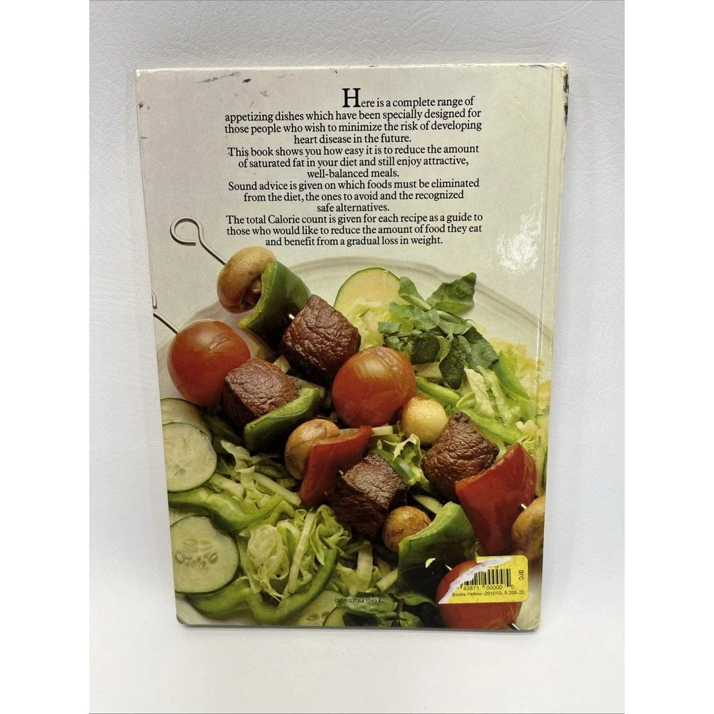 1980 LOW FAT COOKING Hardcover Cook Book by OCTOPUS BOOKS